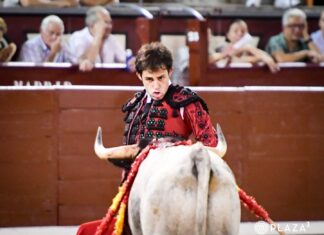 Ignacio Candelas se deja una oreja en Madrid por culpa de la espada
