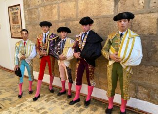 Tres orejas para abrir un ilusionante XVIII Certamen Internacional de Escuelas en La Malagueta