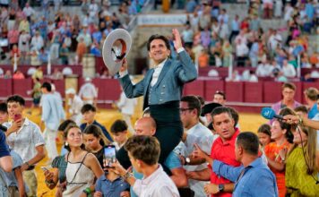 Puerta Grande al soberano Diego Ventura en La Malagueta